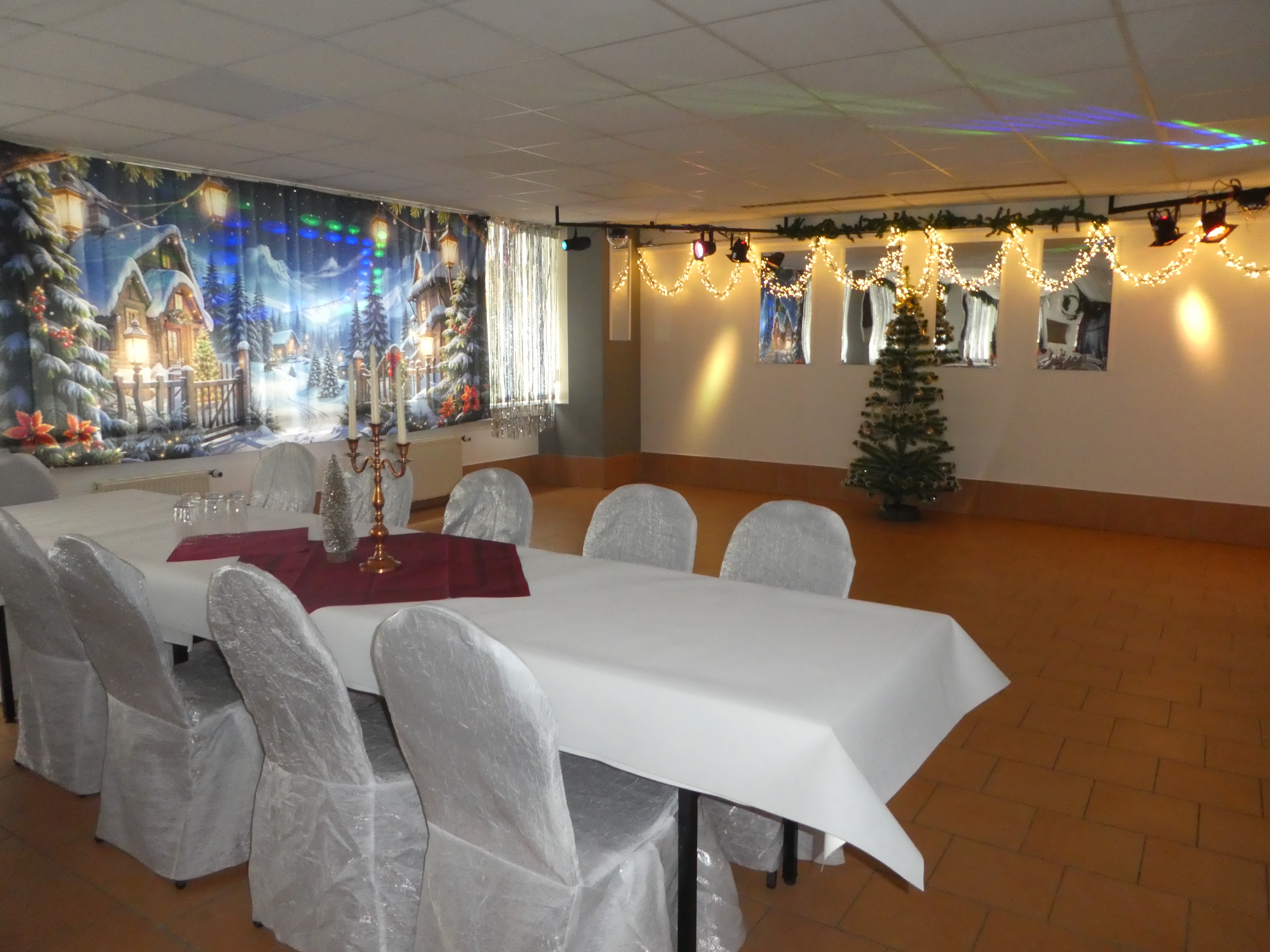 Festraum R 6 AB mit Terasse / Grillplatz / Bar / 550 m² Eingang  B – Bild 7