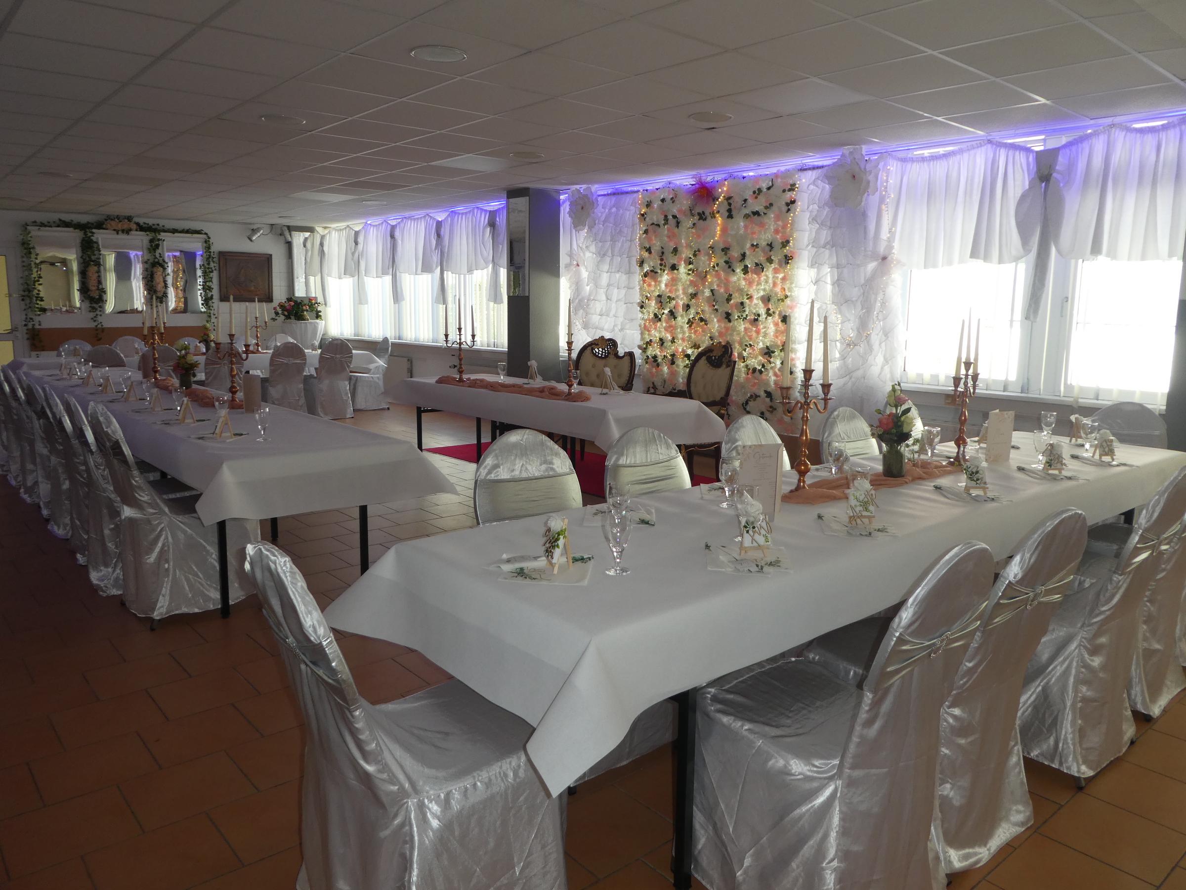 Raum 6 - Terasse - 200 m² Eingang B EG – Bild 7