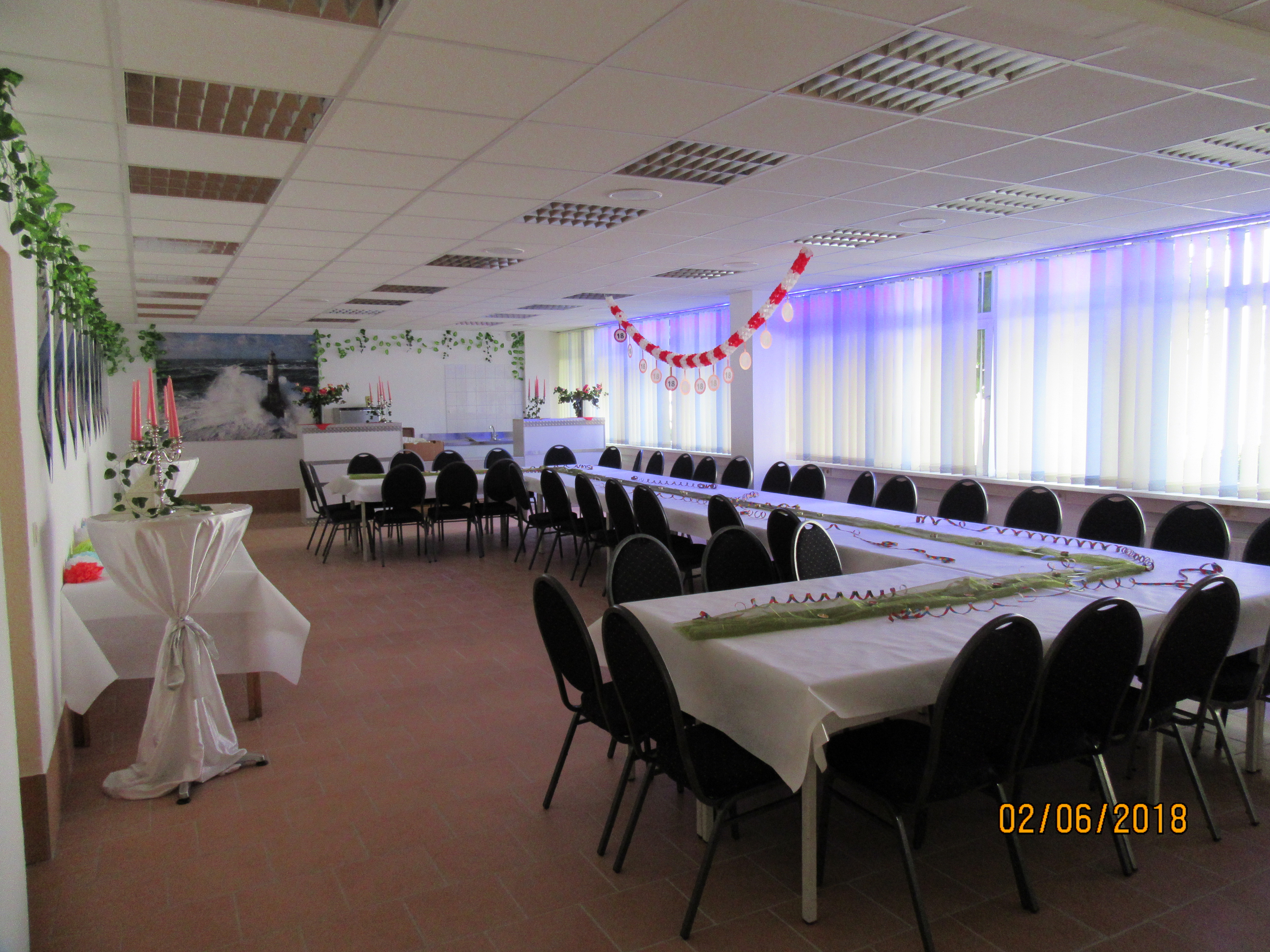 Raum 6  - Terasse - 200 m²  Eingang  B – Bild 3